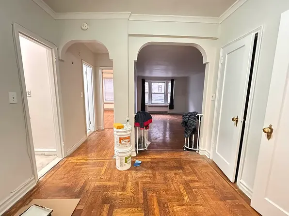 111-14 76th Avenue image 1 of 7