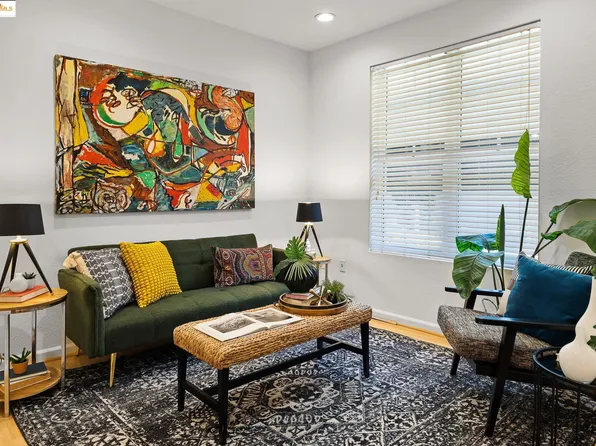 1121 40th St #3103, Emeryville, CA 94587