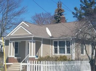 334 7th St, Manistee, MI 49660