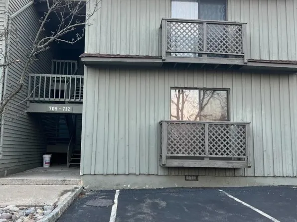 711 Spruce Hills Dr BLDG 7 #711, Glen Gardner Boro, NJ 08826