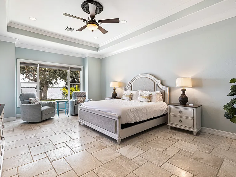 4470 Northshore Dr — Photo 16