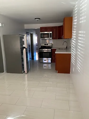 1321 Blake Ave #1 Photo 1