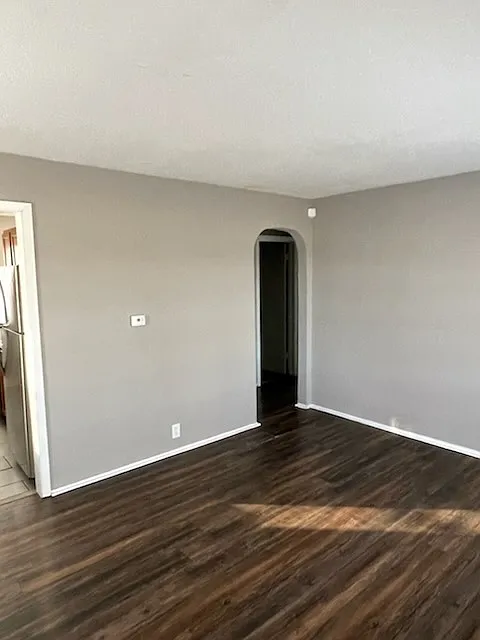 915 N Gregory St photo 1