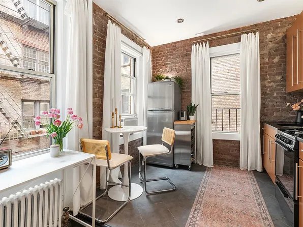 19 Grace Ct APT 3C, Brooklyn, NY 11201