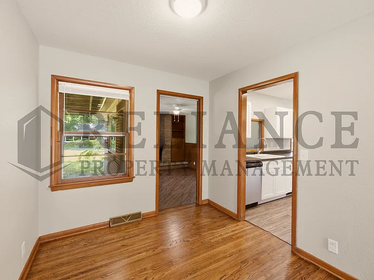 841 N Country Acres Ave — Photo 11