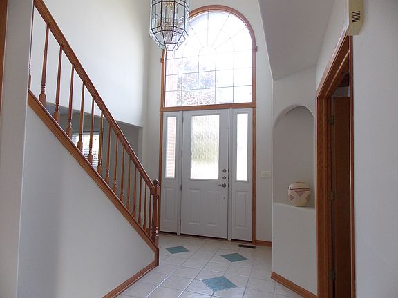 2nd image of 2243 Stonehaven Dr