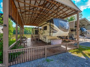 9 Boo Blvd, Falling Waters, WV 25419