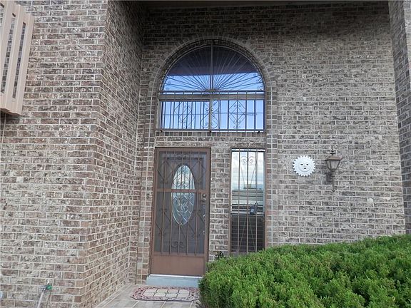 2nd image of 3245 Stone Edge Dr