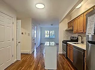 28-14 41st St #1, Astoria, NY 11103