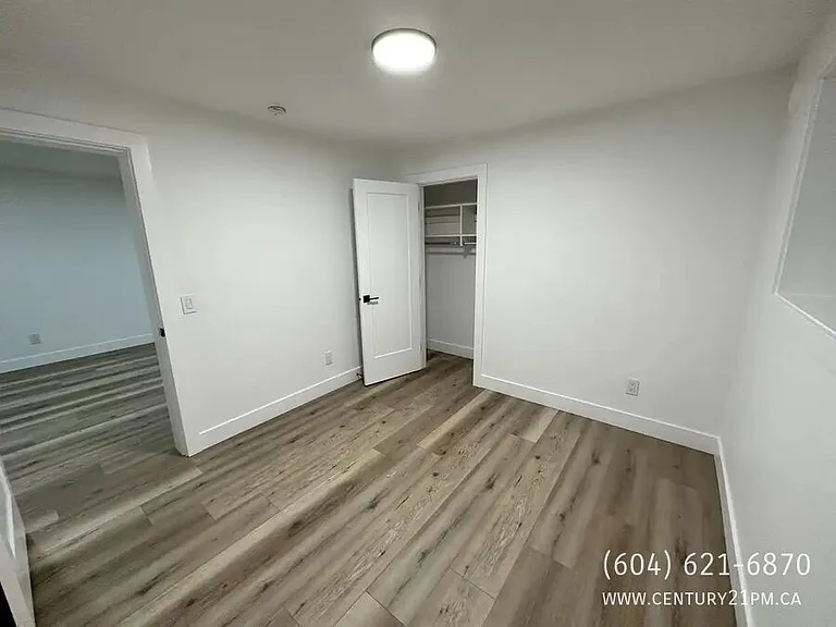 1937 Catalina Cres #2 — Photo 4