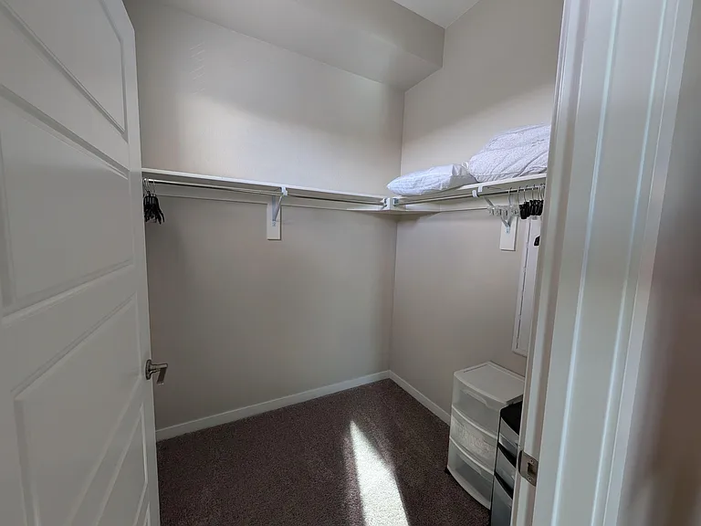 Walk in closet