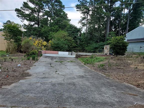 3rd image of 6272 Boyett Dr Lot 12