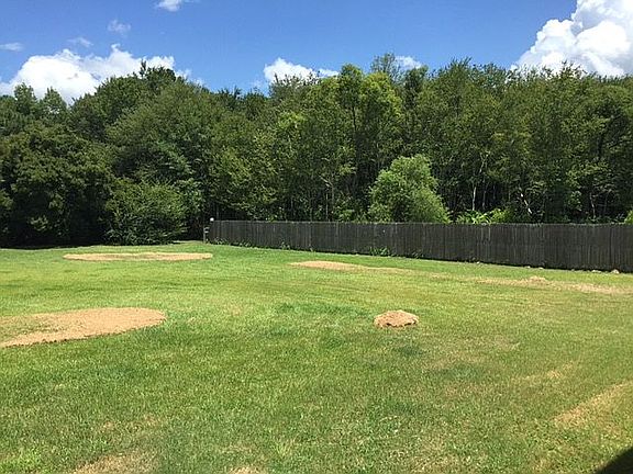 2nd image of 285 Harlee Ln