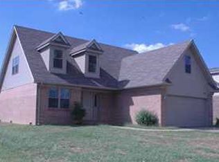 10679 Willow Creek Rd, Newburgh, IN 47630