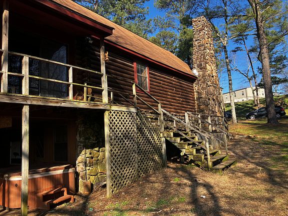5th image of 84 Crosby Ln