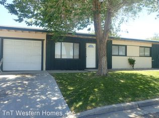 208 Sahara Dr, Ridgecrest, CA 93555