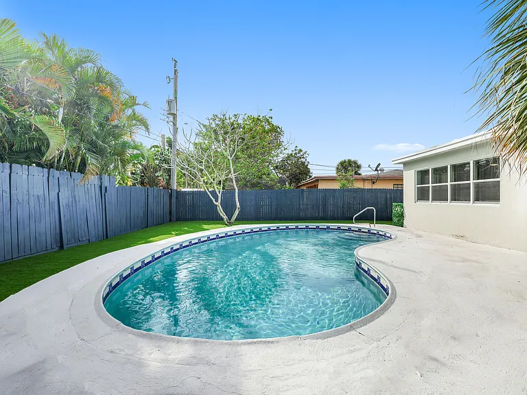 3160 SW 20th Ct — Photo 34