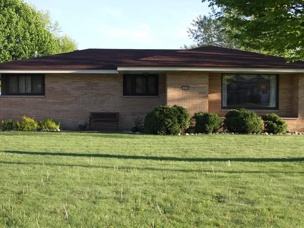 1805 Marquette AVENUE, South Milwaukee, WI 53172