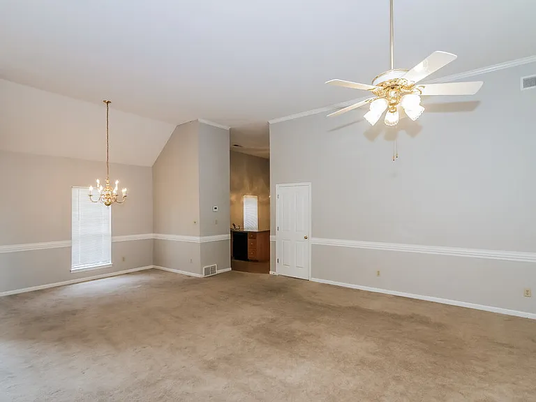 2382 Bethany Dr — Photo 4