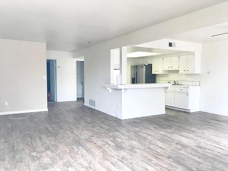 9835 Genesee Ave — Photo 16