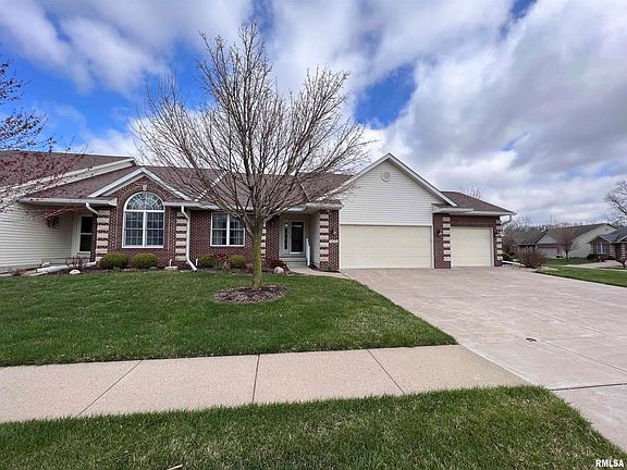 2nd image of 1344 33rd Avenue Cir