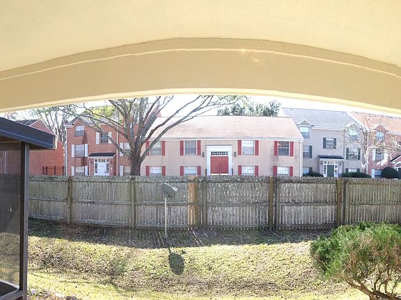 5th image of 8300 Plaza Gate Ln APT 1191