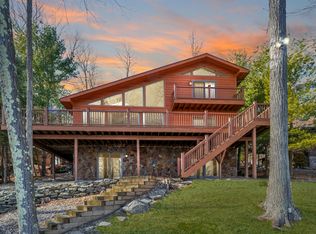 40 Glen Rd, Lake Ariel, PA 18436