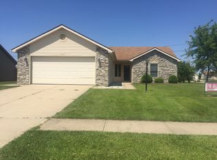 527 Bunn Dr, Defiance, OH 43512