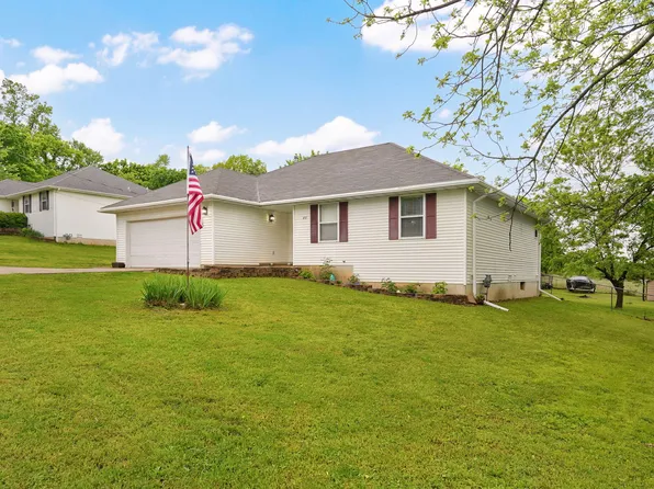 451 S 11th Street, Ozark, MO 65721