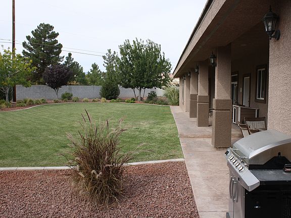 3rd image of 7035 Schirlls St