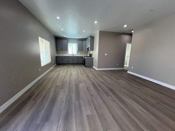 3rd image of 11910A S Fidel Ave