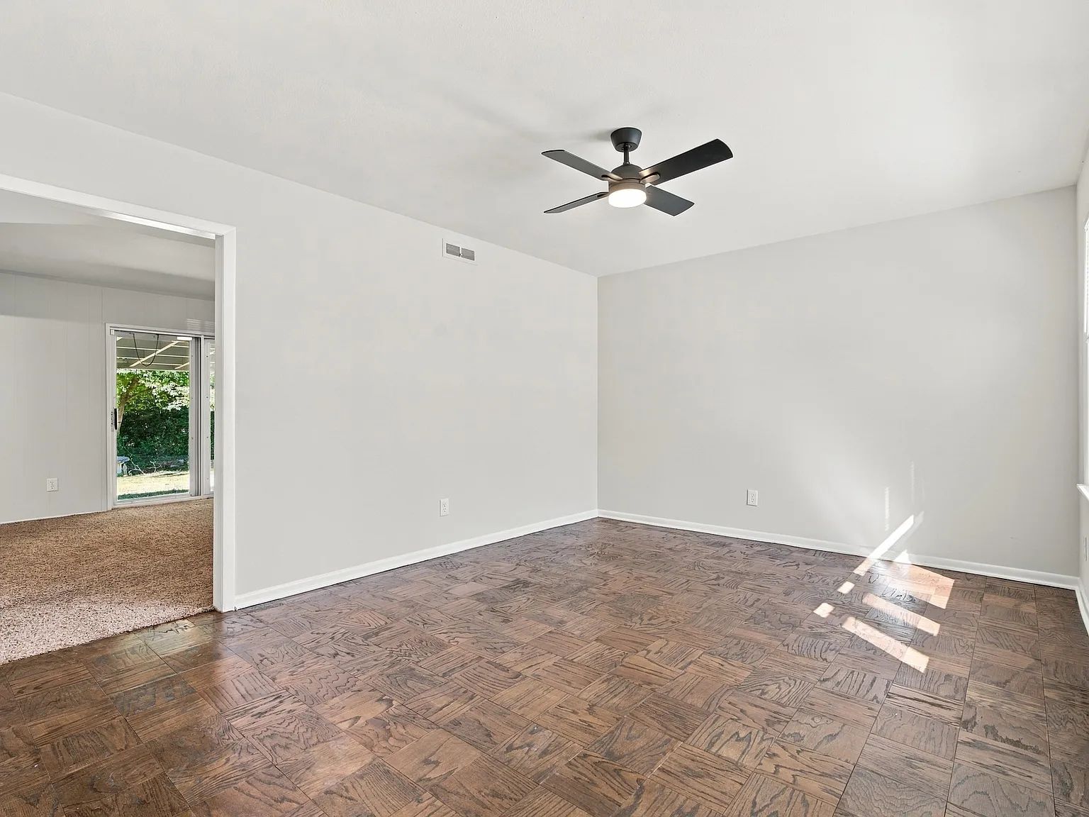4 bed, 2239 sqft, $1,800 — Photo 3