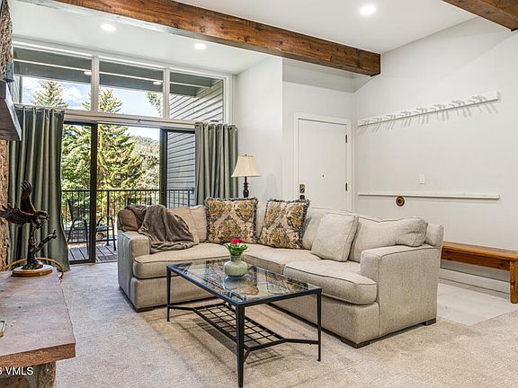 2nd image of 177 Lake St #12