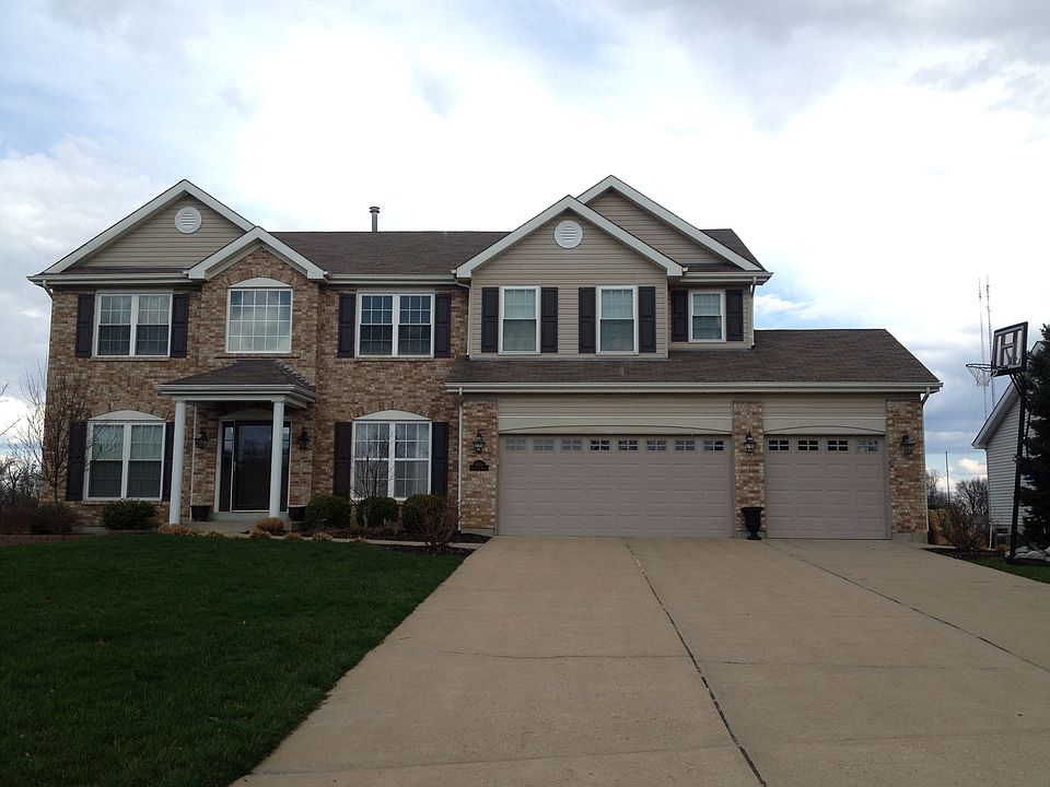 1st image of 9328 Fox Glen Dr
