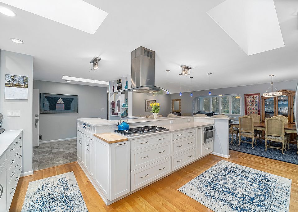 1st image of 7224 Brookcrest Pl