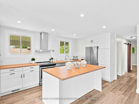 4th image of 675 Hayden Cres