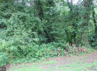 26457 Peninsular Dr, Hollywood, MD 20636