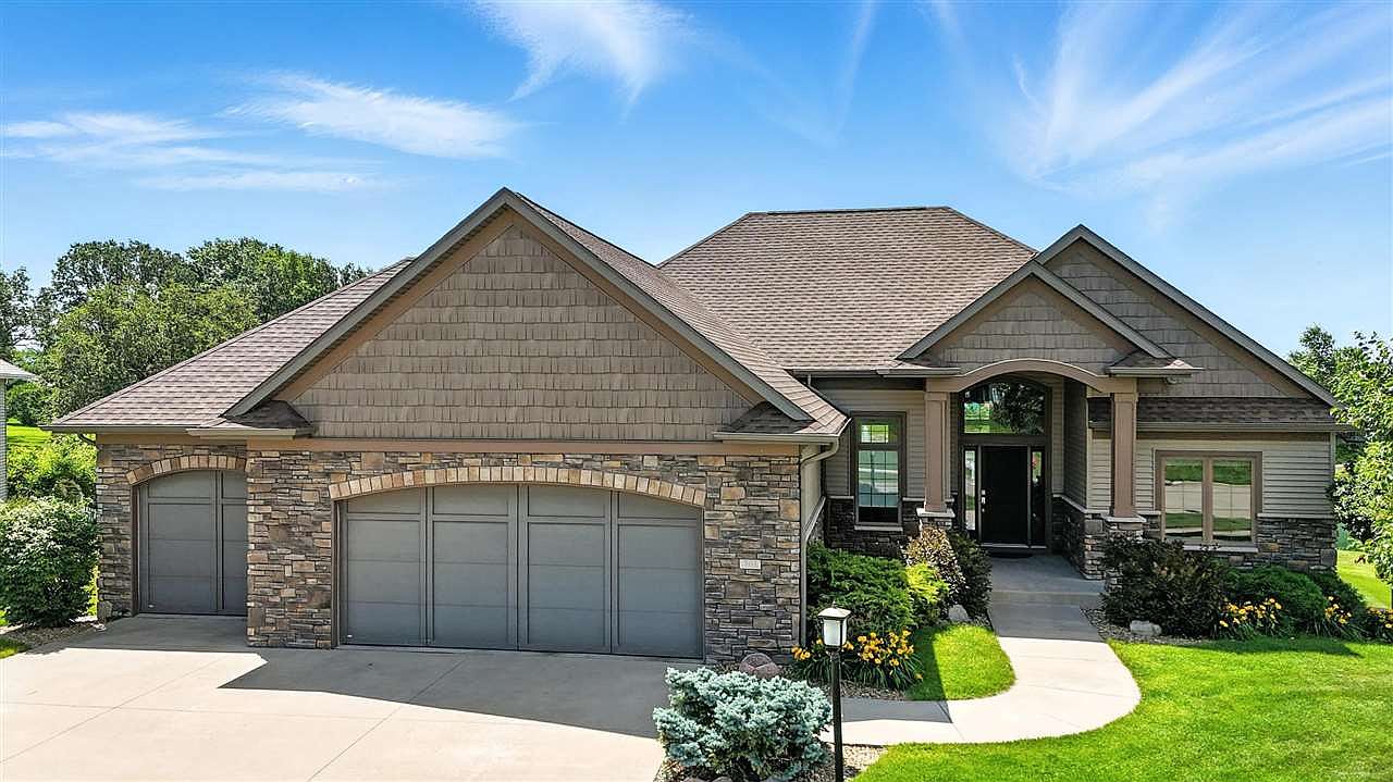 701 Sherwood Dr, Iowa City, IA 52245 | Zillow