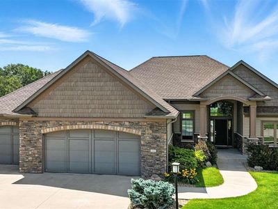 701 Sherwood Dr, Iowa City, IA, 52245