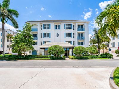 9037 Somerset Bay Lane #302, Vero Beach, FL, 32963