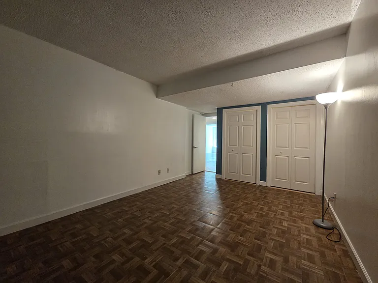 23 Longbow Ct — Photo 28