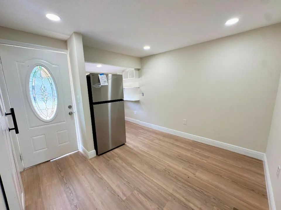 1019 Portage St #3