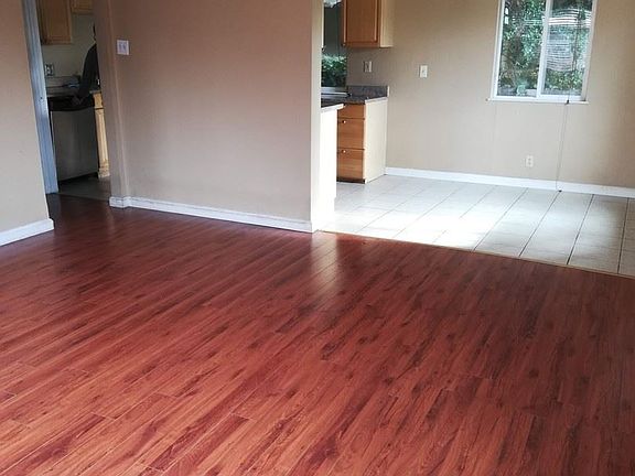 2nd image of 2889 Alma St APT 1