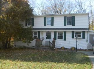 11 Elizabeth St, Warwick, NY 10990