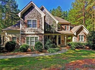 2377 Capes Cove Dr, Sherrills Ford, NC 28673