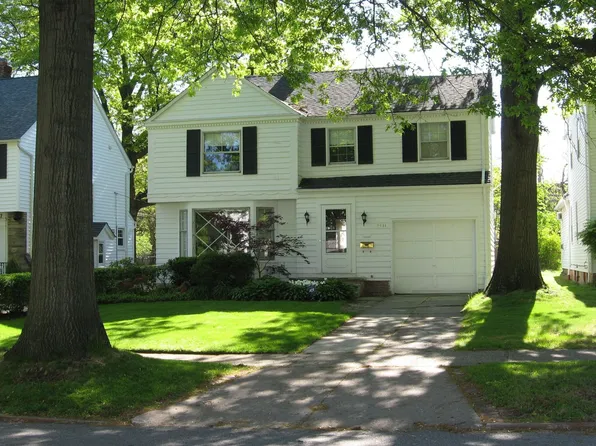 2631 Milton Rd, University Heights, OH 44118