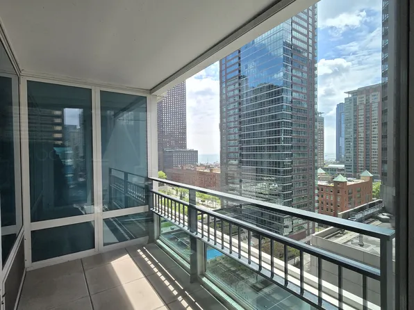 356 E Ohio St #2810, Chicago, IL 60611