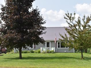 389 Enfield Rd, Lincoln, ME 04457