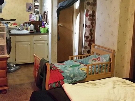 Home for Sale in Quincy, IL $12,000