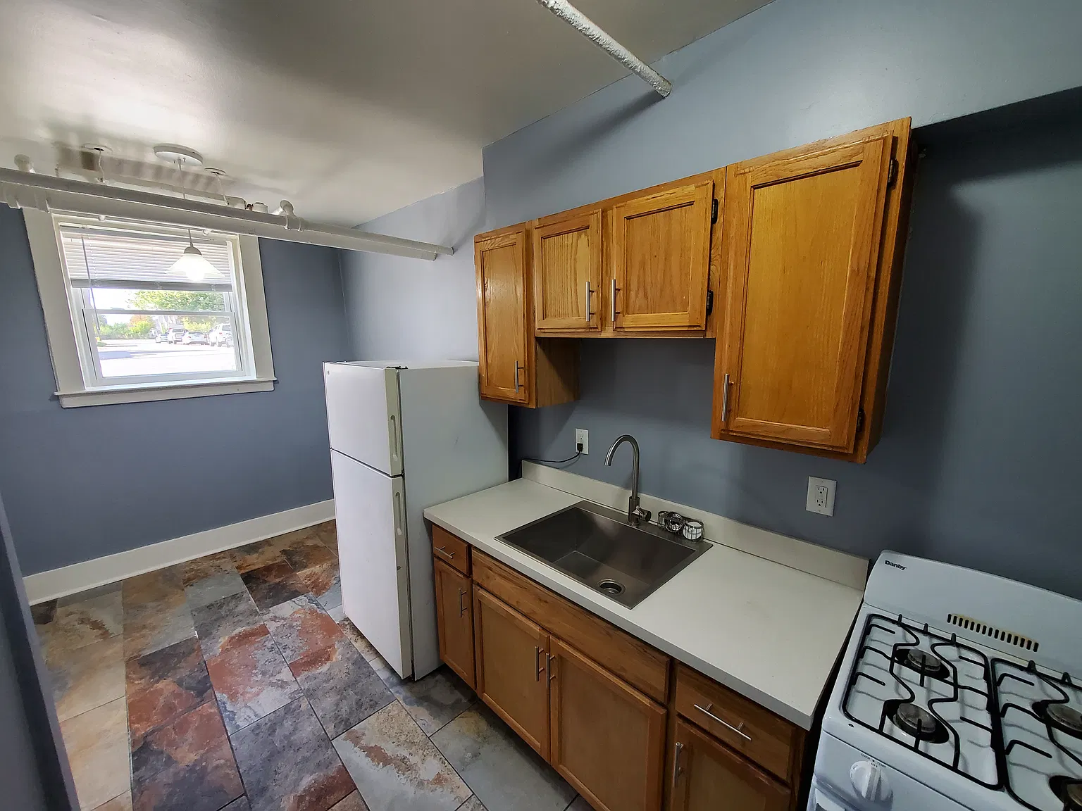 1 bed, 550 sqft, $850 — Photo 4